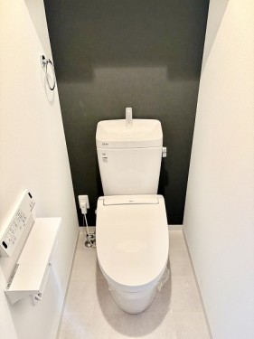 apartment 大阪府茨木市西駅前町5-8 関電不動産茨木ビル1階