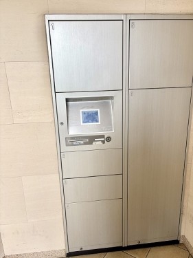 apartment 大阪府茨木市西駅前町5-8 関電不動産茨木ビル1階