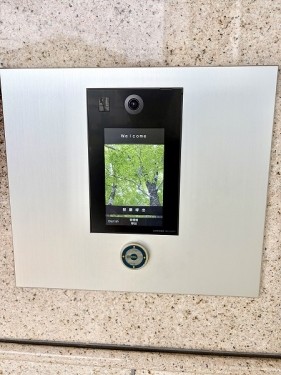 apartment 大阪府茨木市西駅前町5-8 関電不動産茨木ビル1階