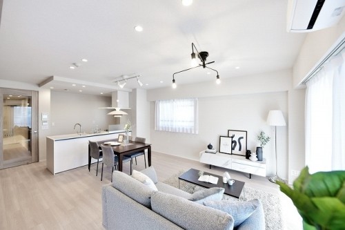 apartment 大阪府大阪市淀川区西宮原２丁目1-3 SORA新大阪21　10階