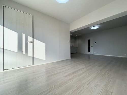 apartment 大阪府大阪市淀川区西宮原２丁目1-3 SORA新大阪21　10階