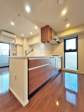 apartment 東京都台東区上野２丁目7-13 THE PARKS 8階