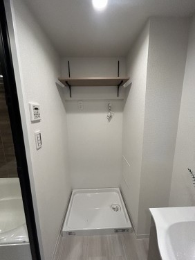 apartment 東京都台東区上野２丁目7-13 THE PARKS 8階