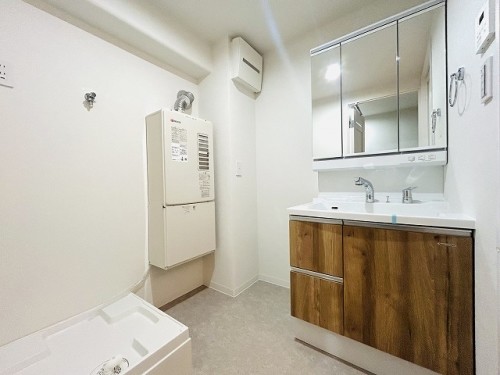 apartment 大阪府大阪市都島区東野田町１丁目6-16 ワタヤコスモスビル8階