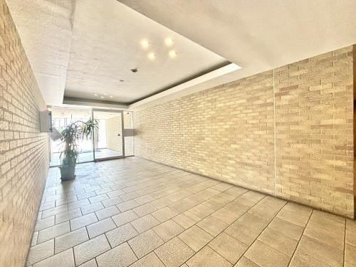 apartment 千葉県流山市おおたかの森西１丁目4-3 ザハウスおおたかの森1階