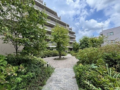 apartment 千葉県流山市おおたかの森西１丁目4-3 ザハウスおおたかの森1階