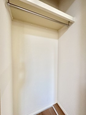 apartment 千葉県流山市おおたかの森西１丁目4-3 ザハウスおおたかの森1階