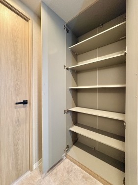 apartment 千葉県流山市おおたかの森西１丁目4-3 ザハウスおおたかの森1階
