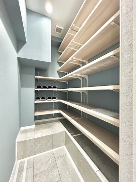 apartment 千葉県流山市おおたかの森西１丁目4-3 ザハウスおおたかの森1階