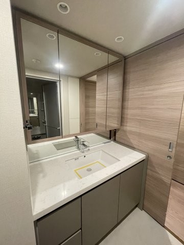 apartment 神奈川県横須賀市秋谷１丁目
地図を見る