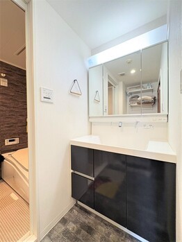 apartment 埼玉県戸田市大字新曽93-1 La Vert戸田 1F