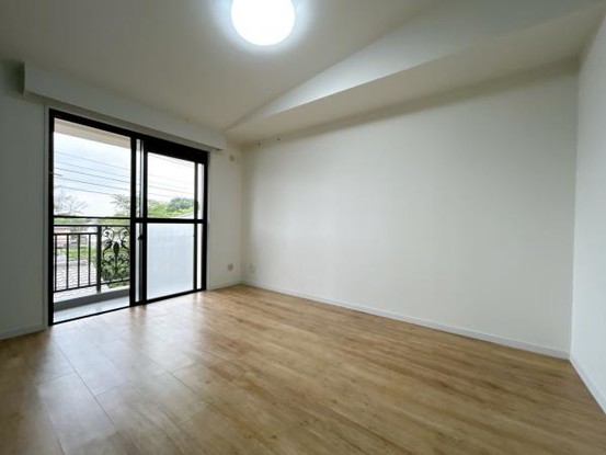 apartment 埼玉県深谷市稲荷町３丁目
地図を見る