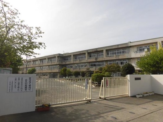 detached 埼玉県児玉郡上里町大字七本木
地図を見る