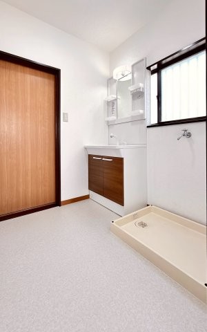 detached 茨城県水戸市栄町１丁目11番地27号 萩谷ビル1F