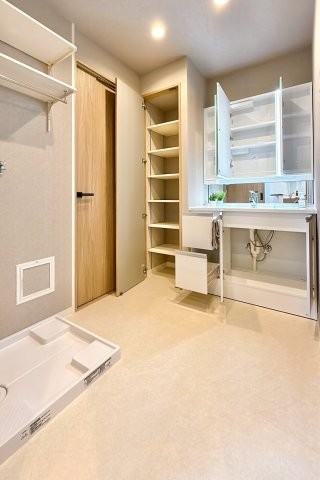 apartment 茨城県水戸市栄町１丁目11番地27号 萩谷ビル1F