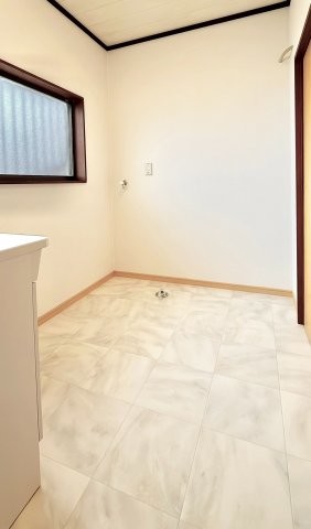 detached 茨城県水戸市栄町１丁目11番地27号 萩谷ビル1F