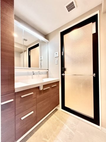 apartment 茨城県水戸市栄町１丁目11番地27号 萩谷ビル1F