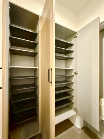 apartment 茨城県水戸市栄町１丁目11番地27号 萩谷ビル1F