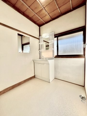 detached 茨城県水戸市栄町１丁目11番地27号 萩谷ビル1F