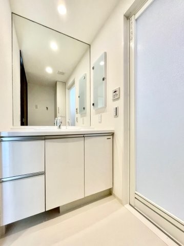 apartment 茨城県水戸市栄町１丁目11番地27号 萩谷ビル1F