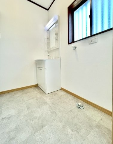 detached 茨城県水戸市栄町１丁目11番地27号 萩谷ビル1F