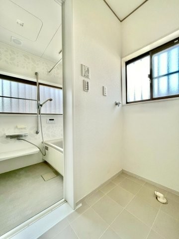 detached 茨城県水戸市栄町１丁目11番地27号 萩谷ビル1F