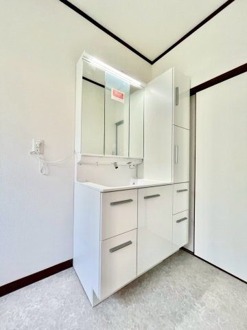 detached 茨城県水戸市栄町１丁目11番地27号 萩谷ビル1F