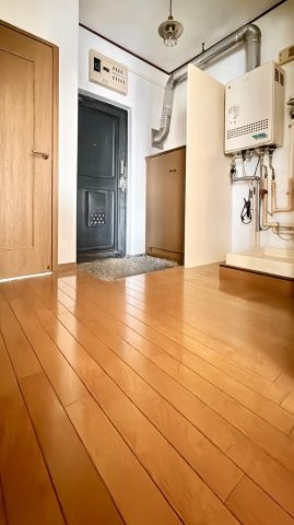 apartment 茨城県水戸市栄町１丁目11番地27号 萩谷ビル1F