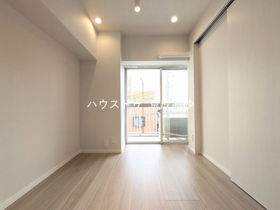 apartment 東京都葛飾区西亀有４丁目
地図を見る