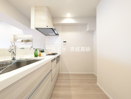 apartment 東京都葛飾区西亀有４丁目
地図を見る