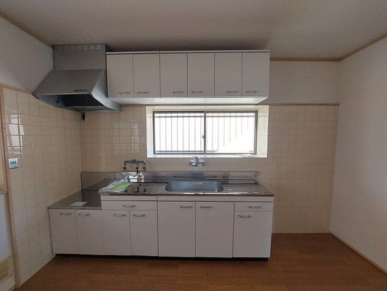 detached 大阪府泉南郡熊取町山の手台３丁目
地図を見る