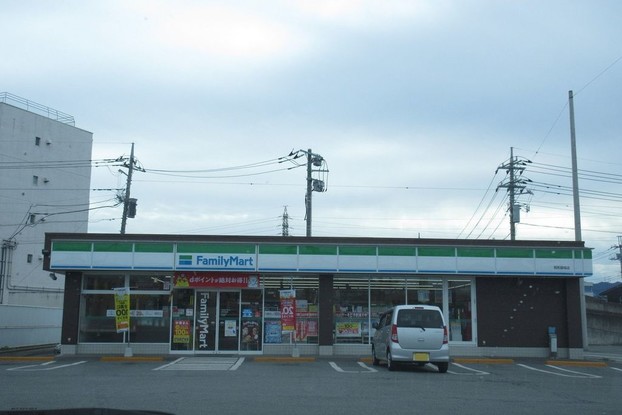 apartment 山梨県甲府市大里町5291 セットONE103