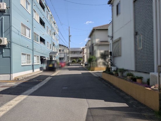 apartment 愛知県江南市前飛保町寺町
地図を見る