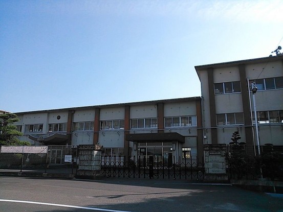 detached 愛知県稲沢市平和町上前浪
地図を見る