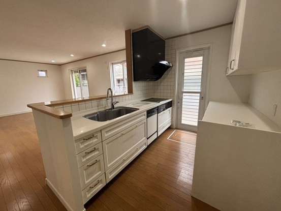 detached 愛知県稲沢市平和町西光坊大門南
地図を見る