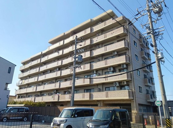 apartment 愛知県あま市上萱津川崎
地図を見る