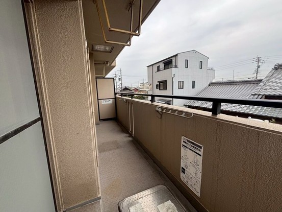 apartment 愛知県あま市上萱津川崎
地図を見る