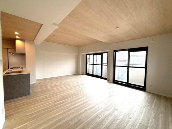 apartment 愛知県あま市上萱津川崎
地図を見る