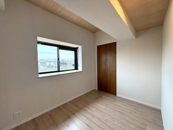 apartment 愛知県あま市上萱津川崎
地図を見る