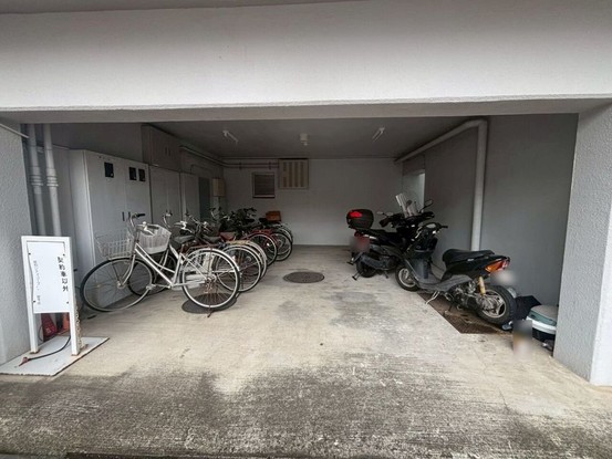 apartment 愛知県瀬戸市西松山町１丁目
地図を見る