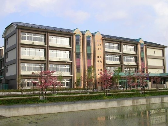 apartment 滋賀県栗東市綣２丁目
地図を見る