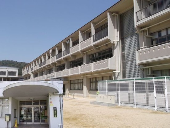 apartment 滋賀県大津市朝日が丘１丁目
地図を見る