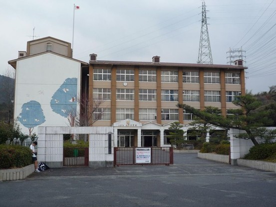 commercial 滋賀県大津市大石中５丁目
地図を見る