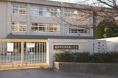 apartment 奈良県橿原市上品寺町
地図を見る