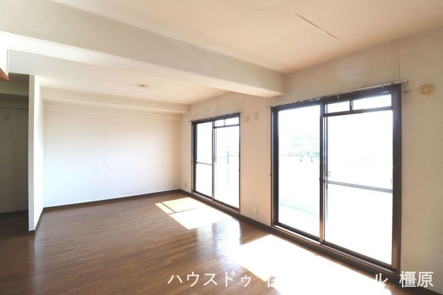 apartment 奈良県大和高田市旭南町
地図を見る