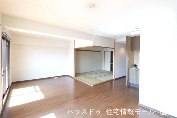 apartment 奈良県大和高田市旭南町
地図を見る