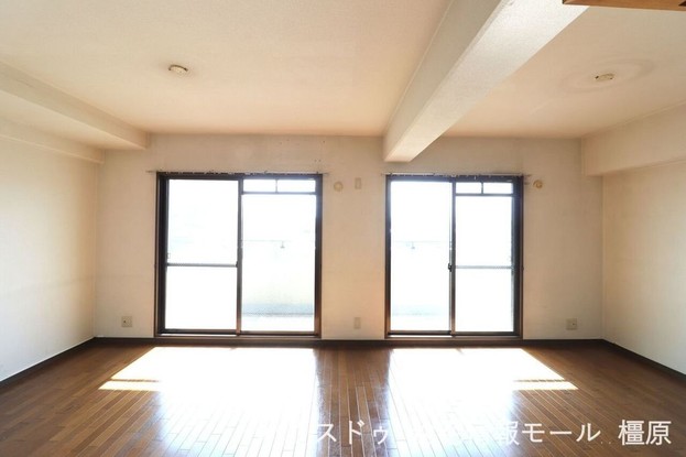 apartment 奈良県大和高田市旭南町
地図を見る