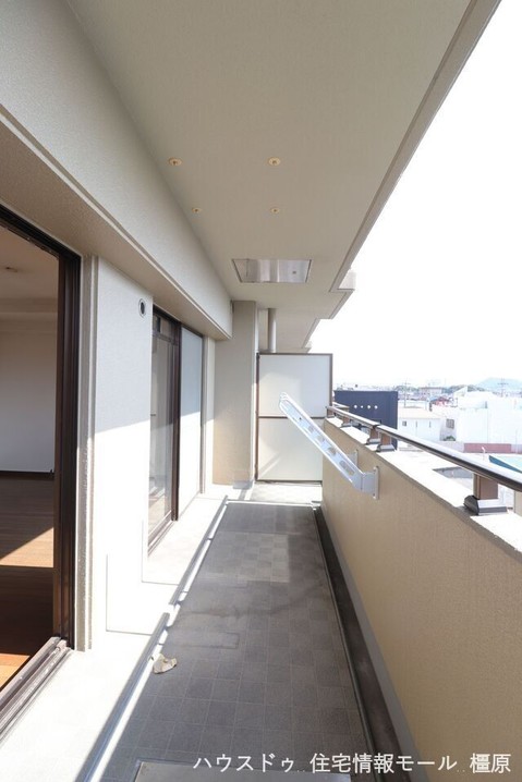 apartment 奈良県大和高田市旭南町
地図を見る