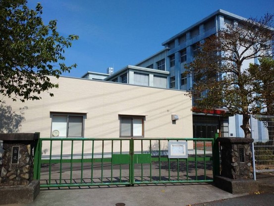 apartment 静岡県静岡市清水区楠新田
地図を見る