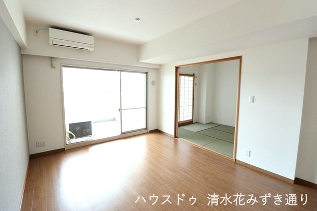 apartment 静岡県静岡市清水区楠新田
地図を見る